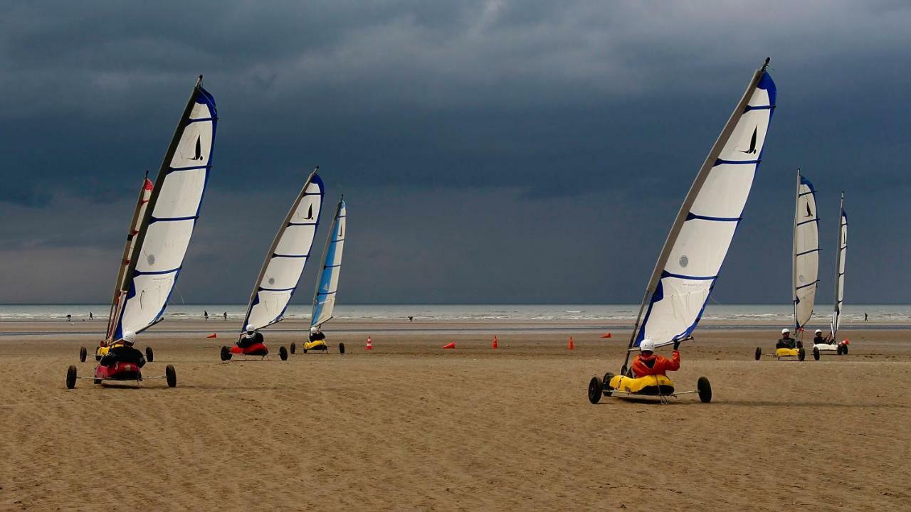 Cabourg - Hyper Centre, Plage Kültér fotó